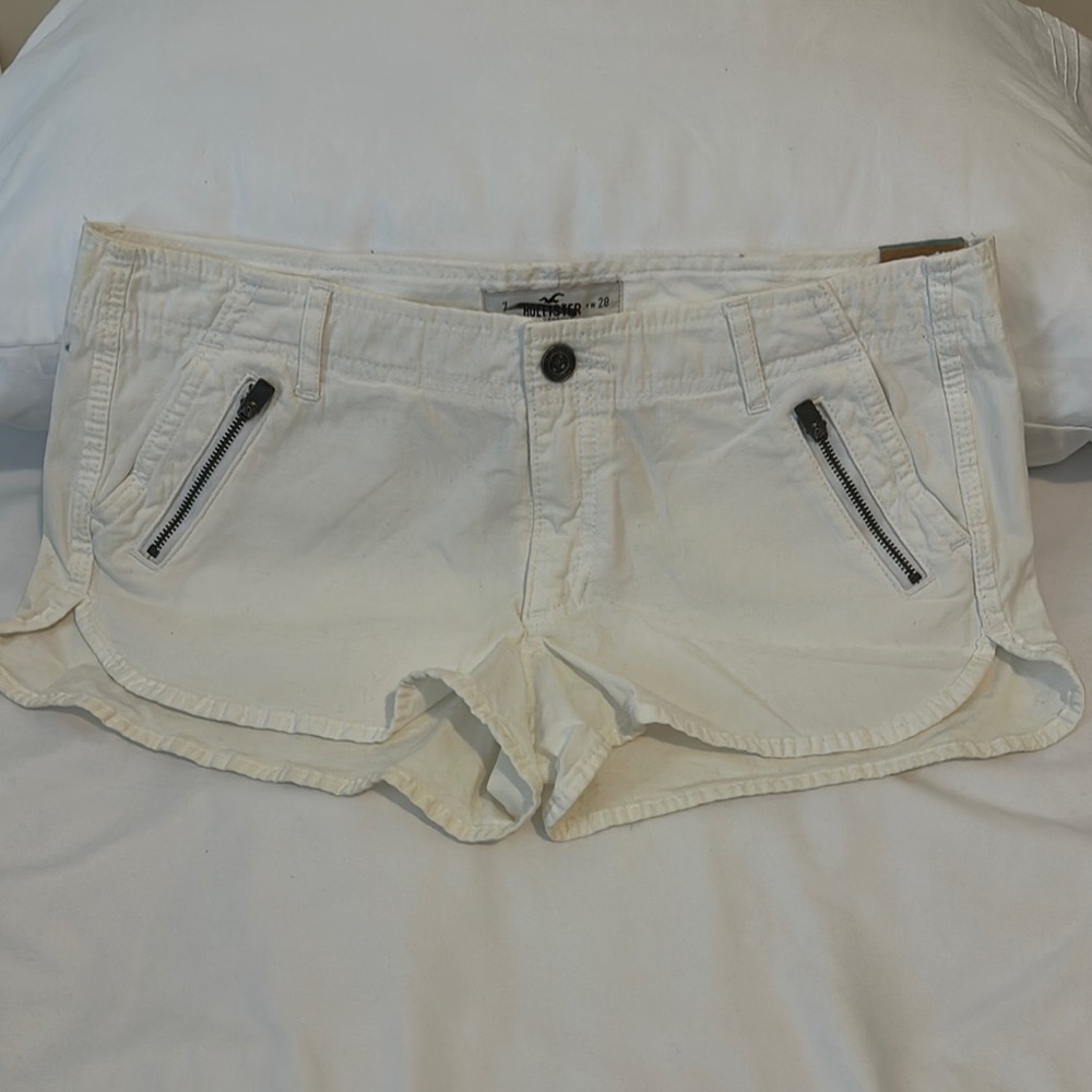 NEW!! Hollister White Shorts